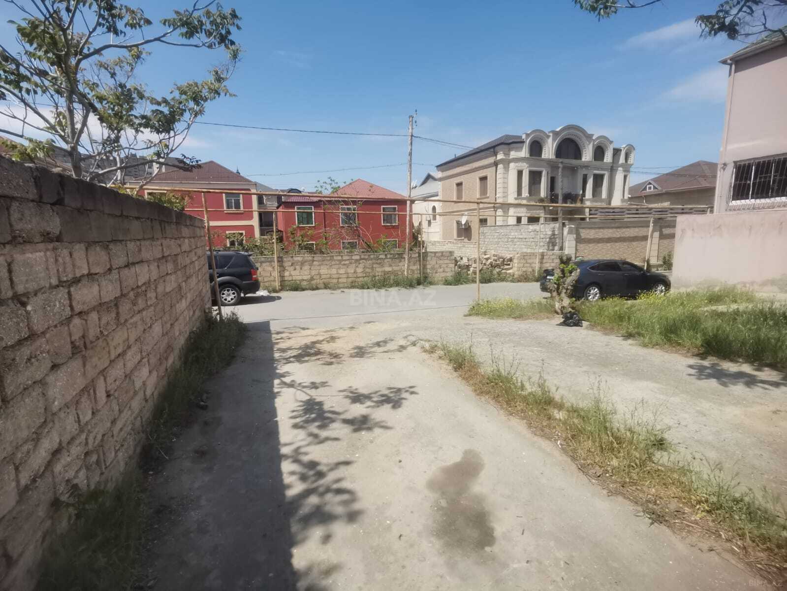 Torpaq Bakıxanov q., Bakı