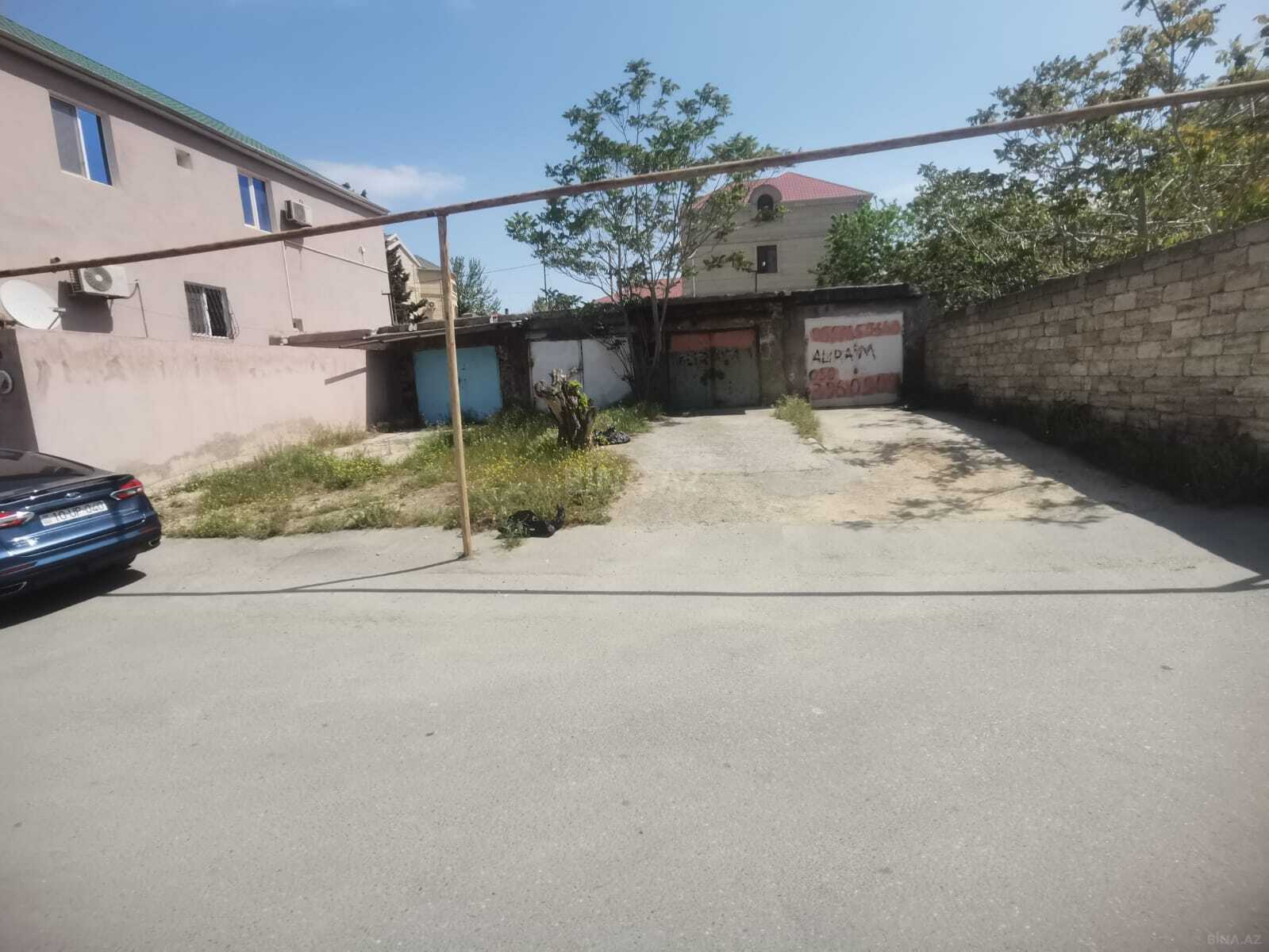 Torpaq Bakıxanov q., Bakı
