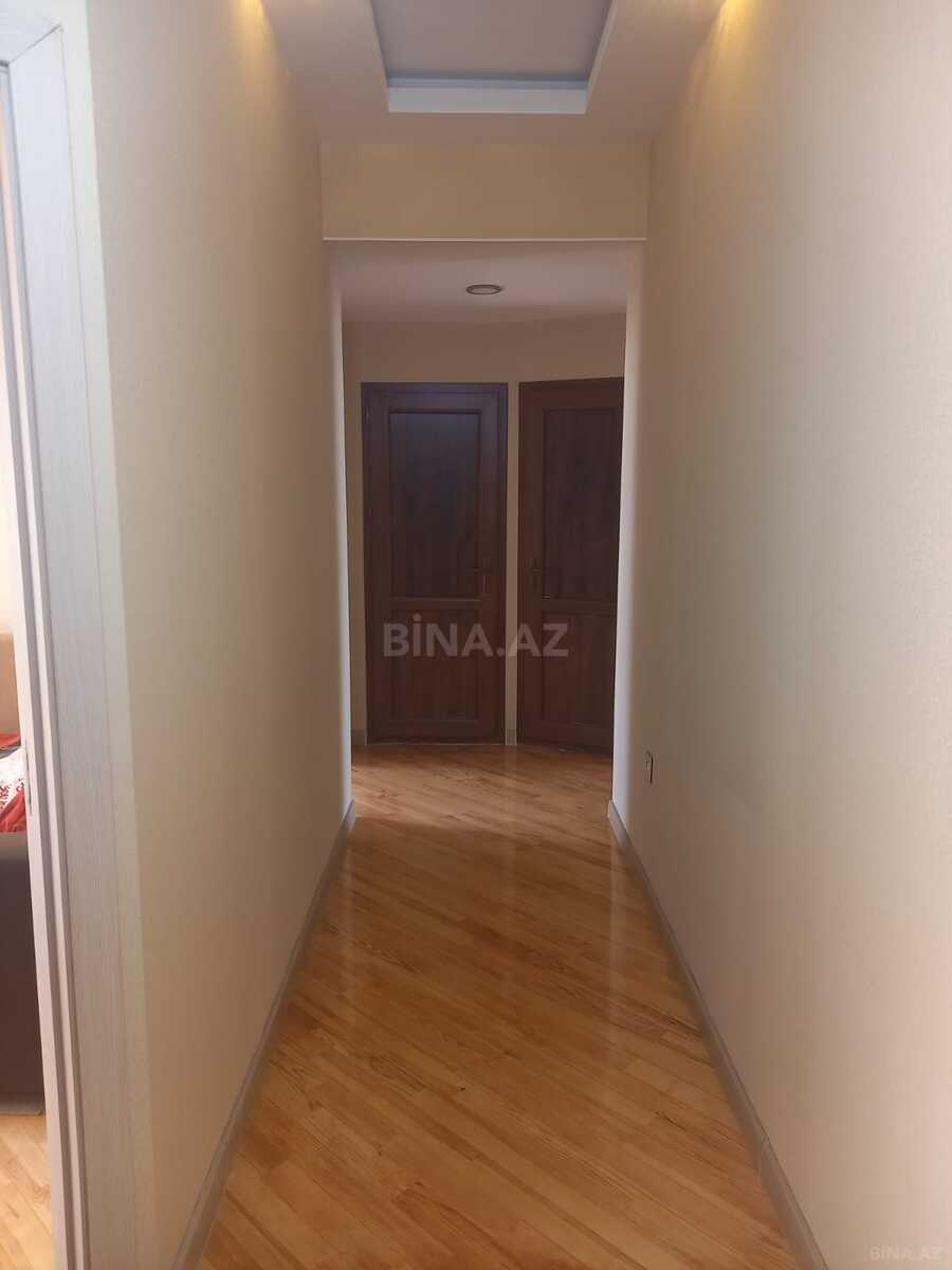 3 otaqlı Yeni tikili, Xırdalan