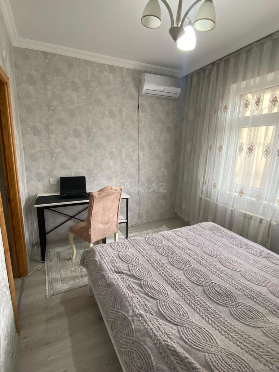 3 otaqlı Köhnə tikili, Yeni Günəşli q., Bakı