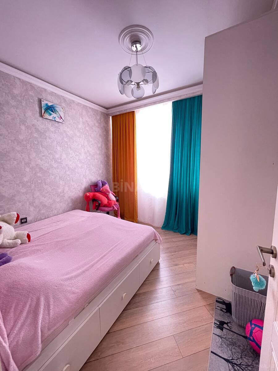 3 otaqlı Yeni tikili, İnşaatçılar m., Bakı