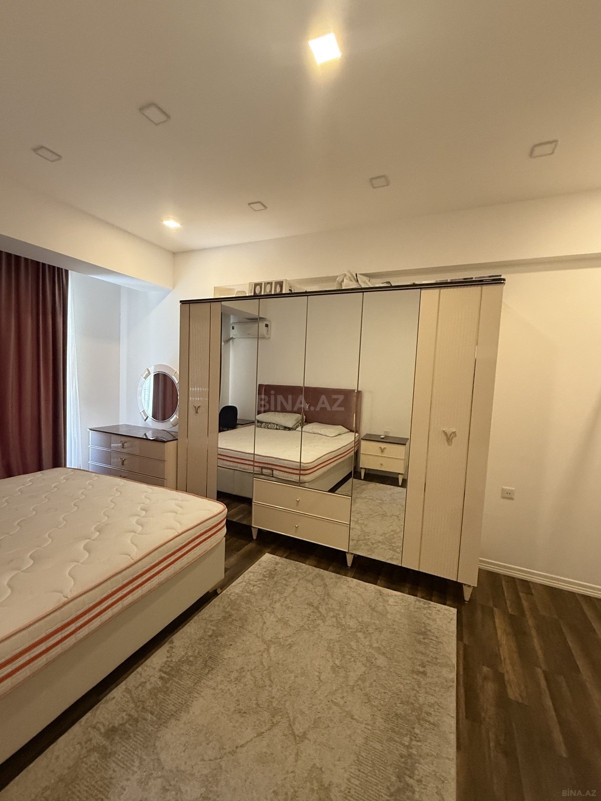 3 otaqlı Yeni tikili, Şah İsmayıl Xətai m., Bakı