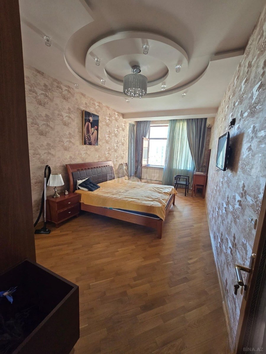 3 otaqlı Yeni tikili, 28 May m., Bakı