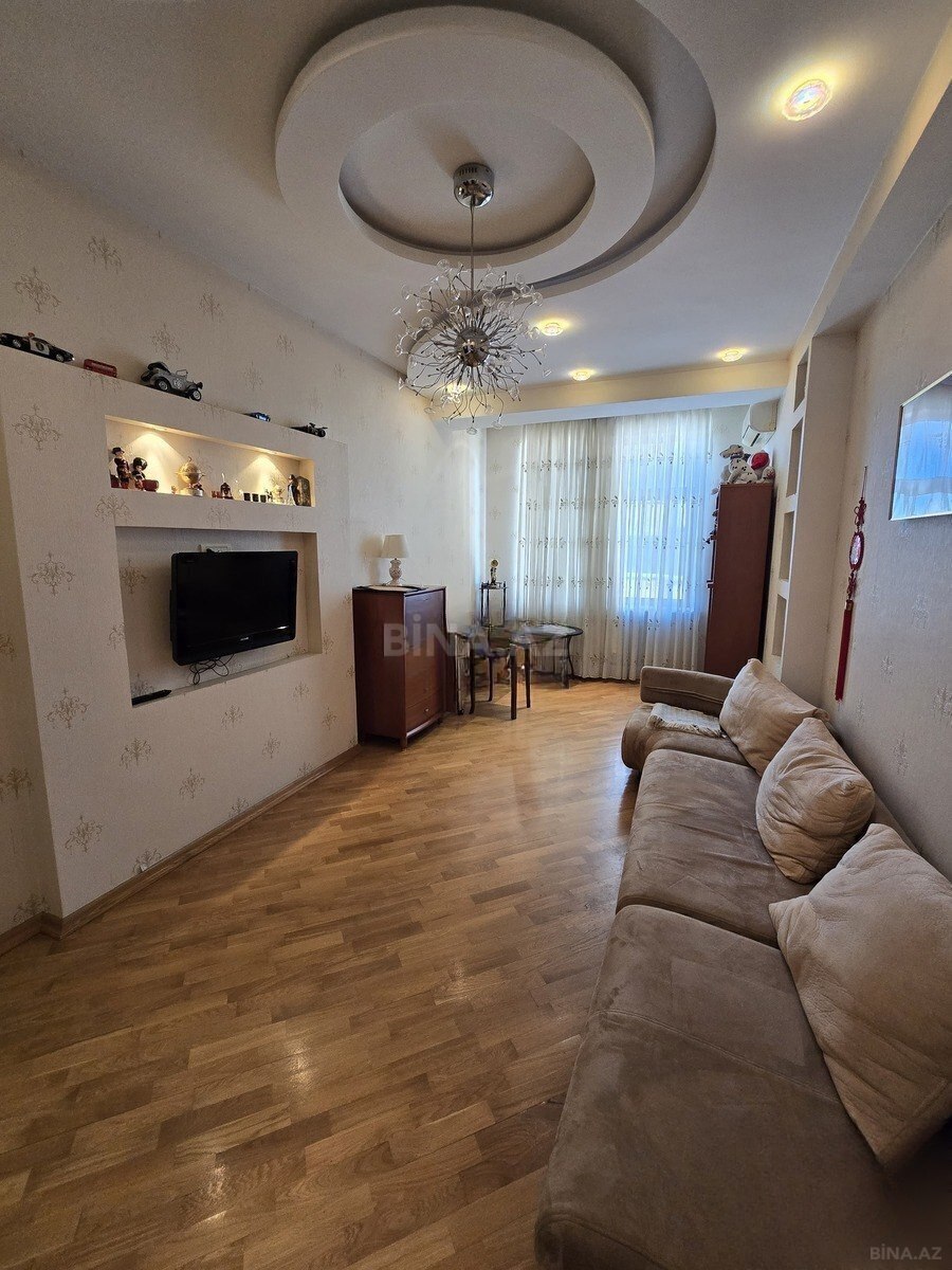 3 otaqlı Yeni tikili, 28 May m., Bakı