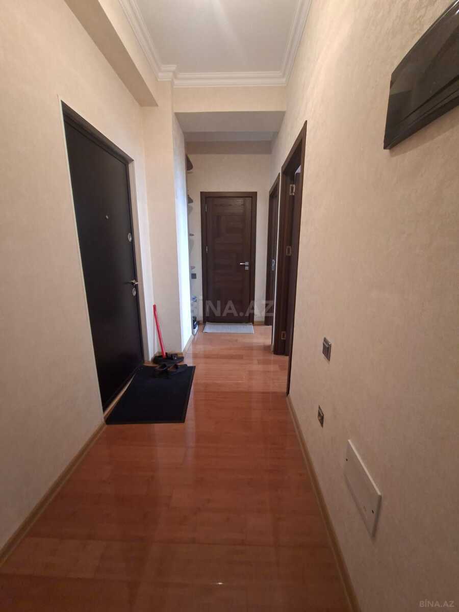 3 otaqlı Yeni tikili, Xırdalan
