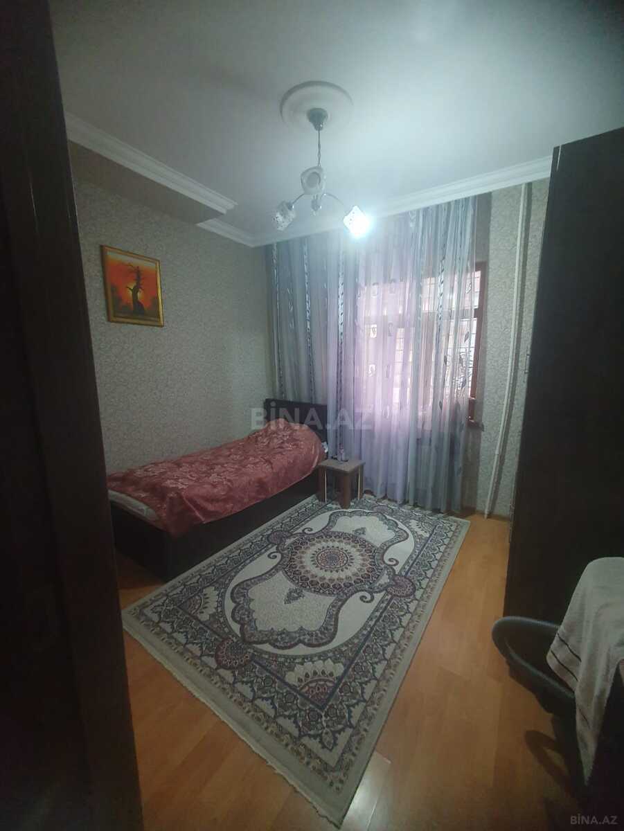 3 otaqlı Köhnə tikili, Yeni Günəşli q., Bakı