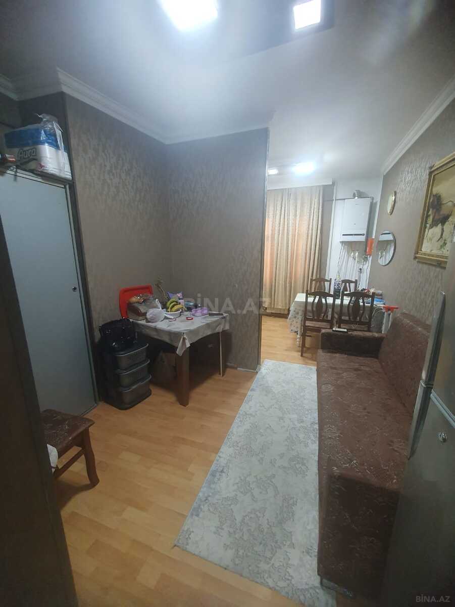 3 otaqlı Köhnə tikili, Yeni Günəşli q., Bakı