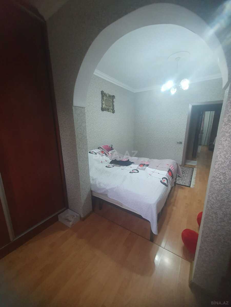 3 otaqlı Köhnə tikili, Yeni Günəşli q., Bakı