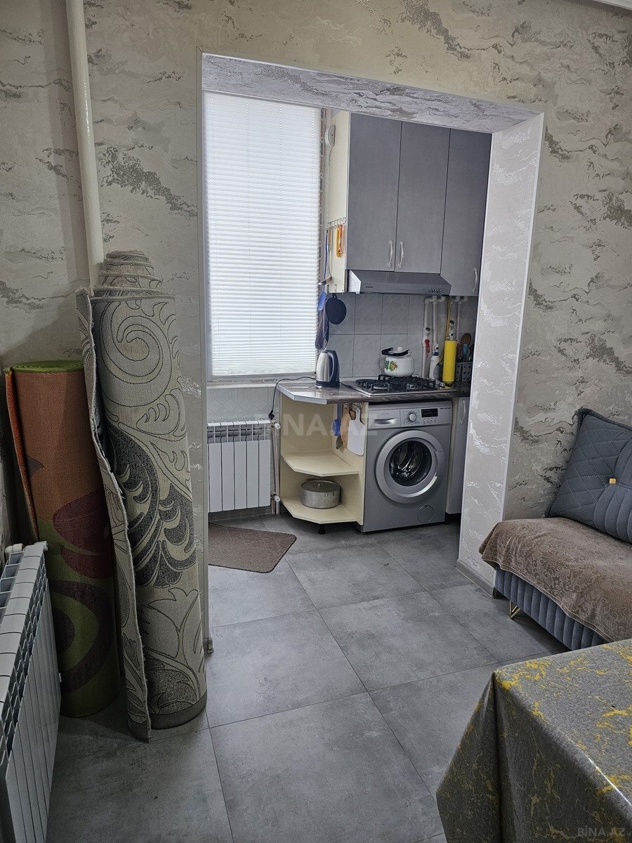 1 otaqlı Köhnə tikili, Yeni Günəşli q., Bakı