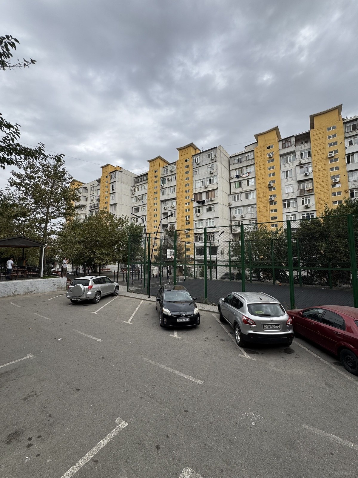 2 otaqlı Köhnə tikili, İnşaatçılar m., Bakı