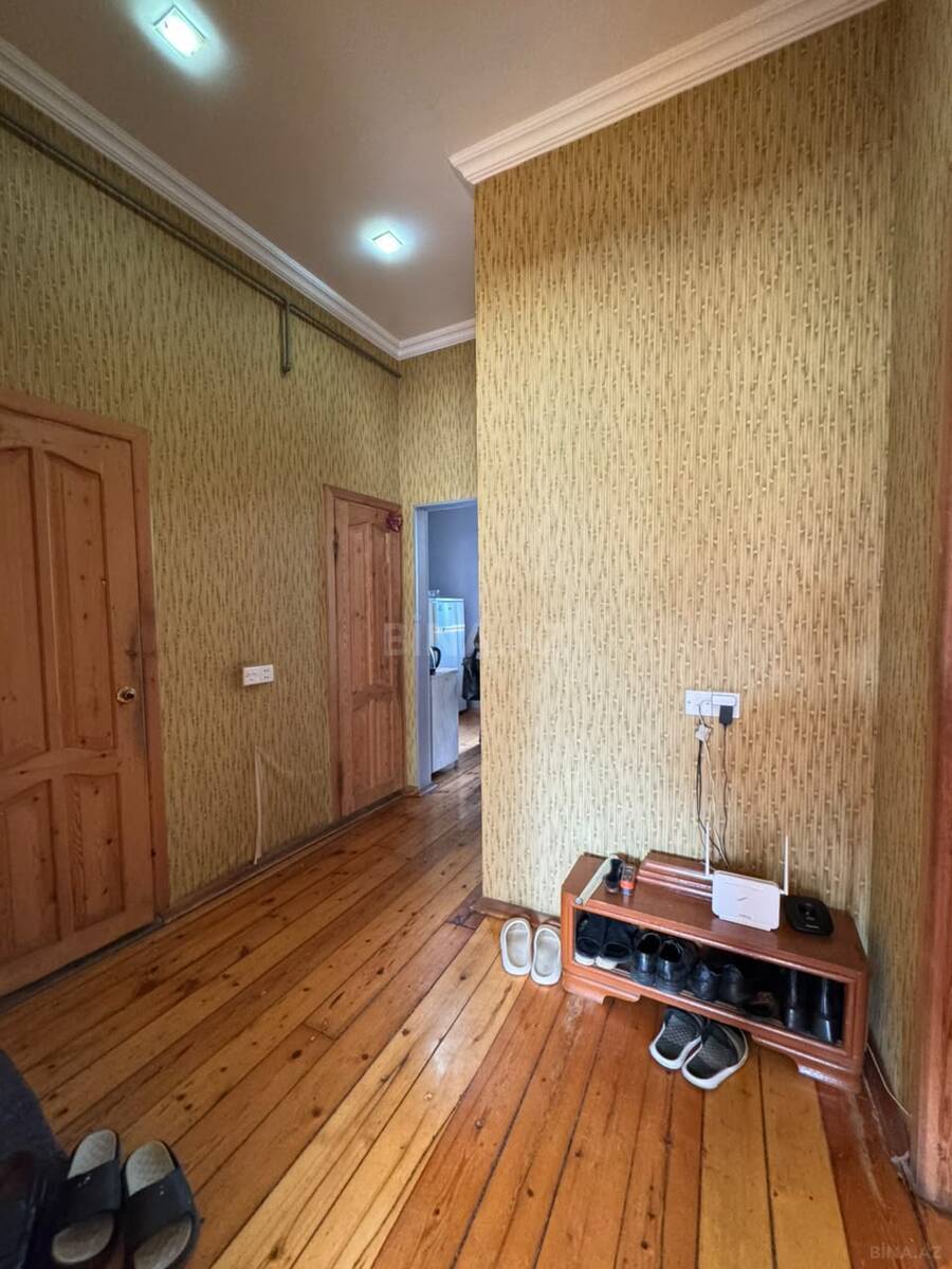 2 otaqlı Köhnə tikili, Bakıxanov q., Bakı