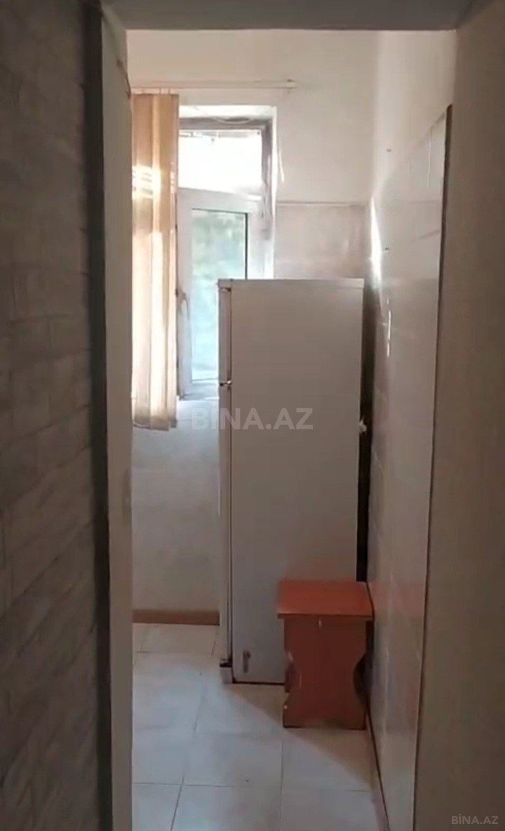 2 otaqlı Köhnə tikili, Memar Əcəmi m., Bakı