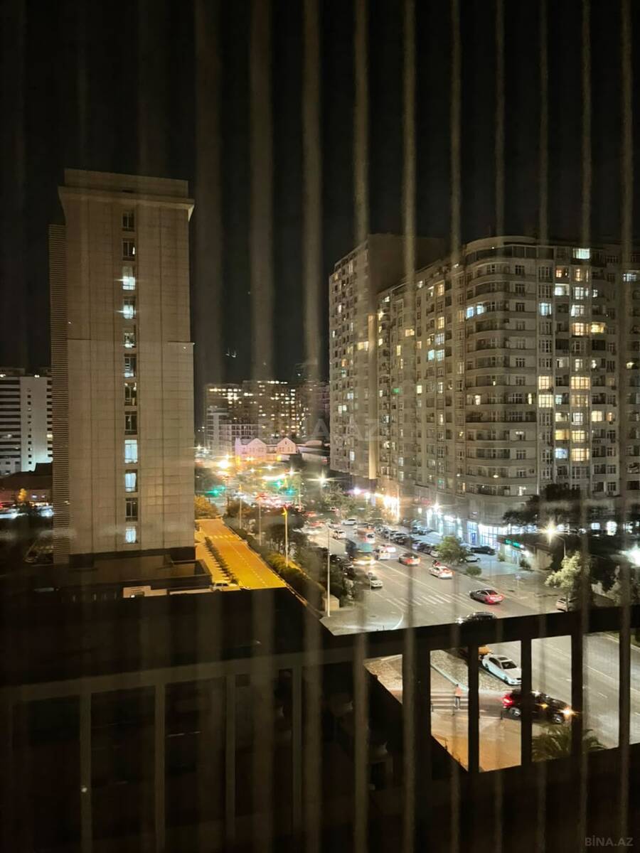 3 otaqlı Yeni tikili, Şah İsmayıl Xətai m., Bakı