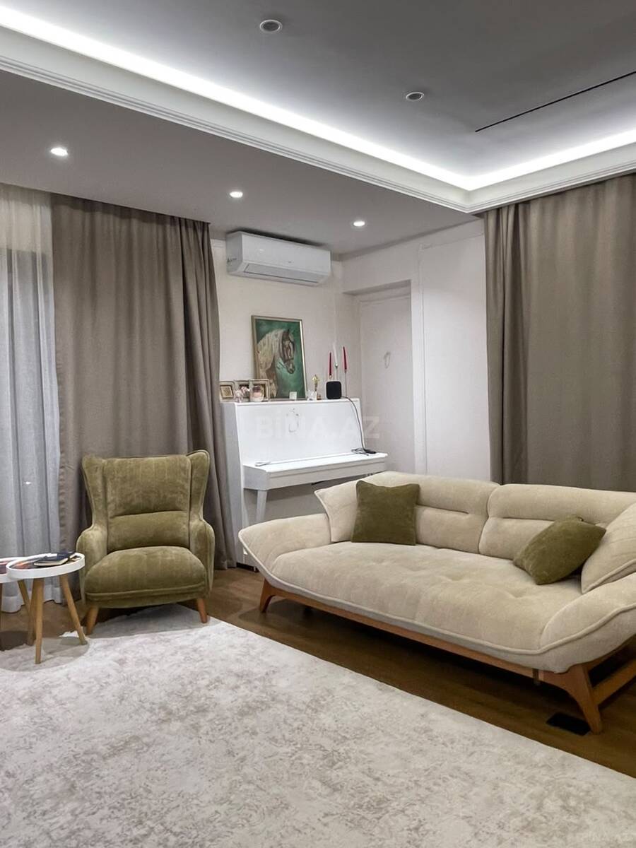 3 otaqlı Yeni tikili, Şah İsmayıl Xətai m., Bakı
