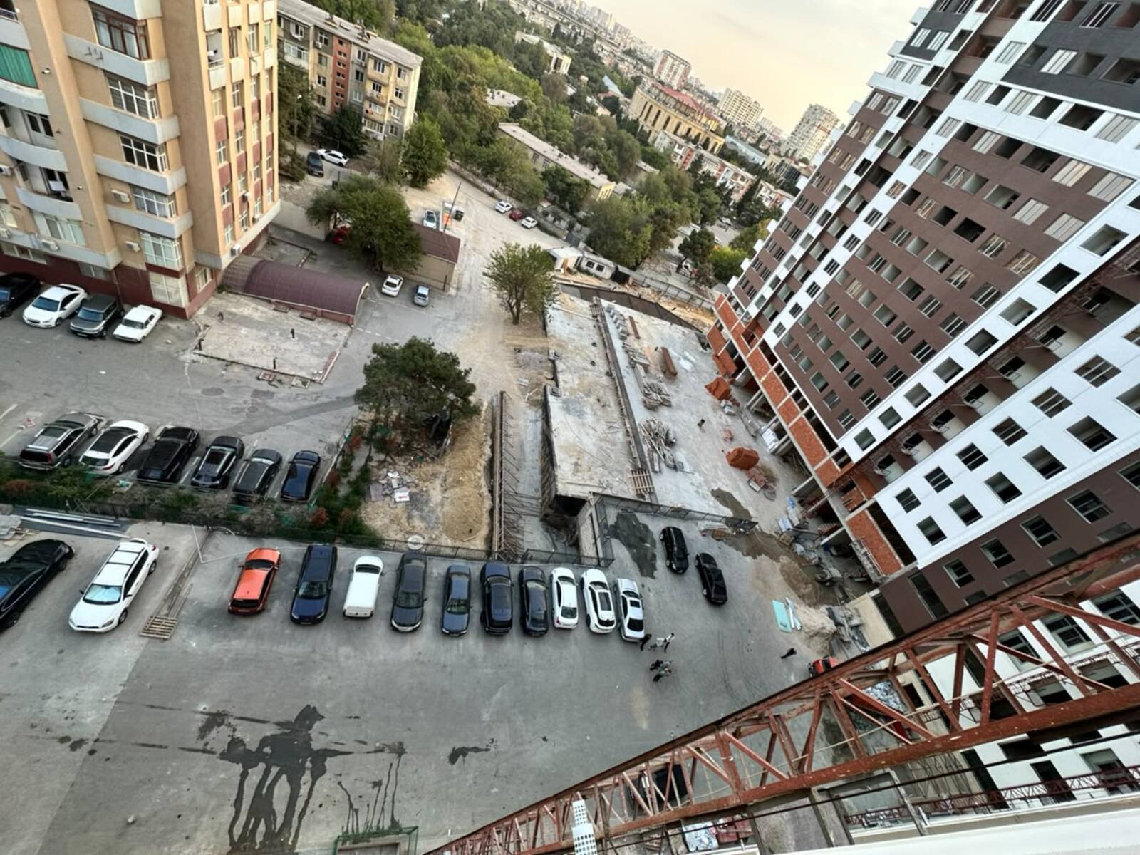 3 otaqlı Yeni tikili, Neftçilər m., Bakı