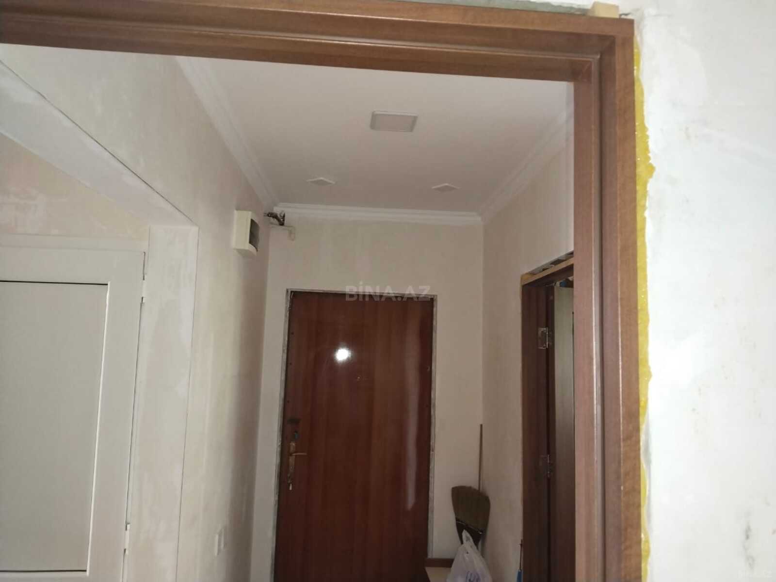 3 otaqlı Köhnə tikili, Həzi Aslanov m., Bakı