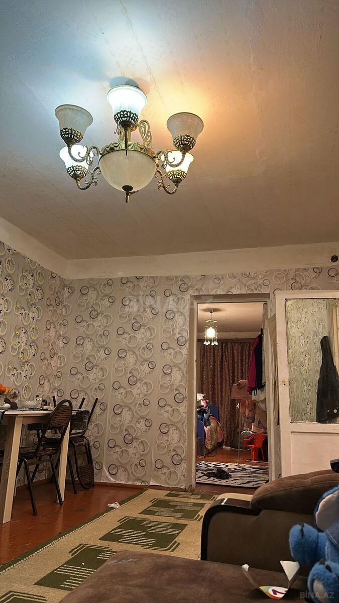 2 otaqlı Köhnə tikili, Qara Qarayev m., Bakı