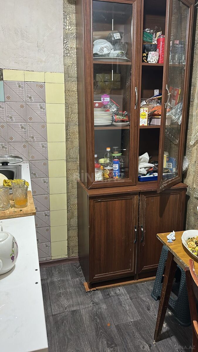 2 otaqlı Köhnə tikili, Qara Qarayev m., Bakı