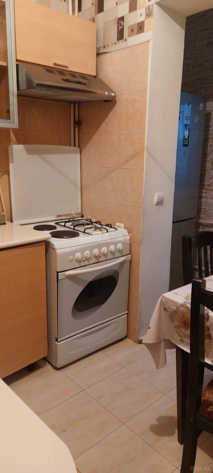 2 otaqlı Köhnə tikili, İnşaatçılar m., Bakı