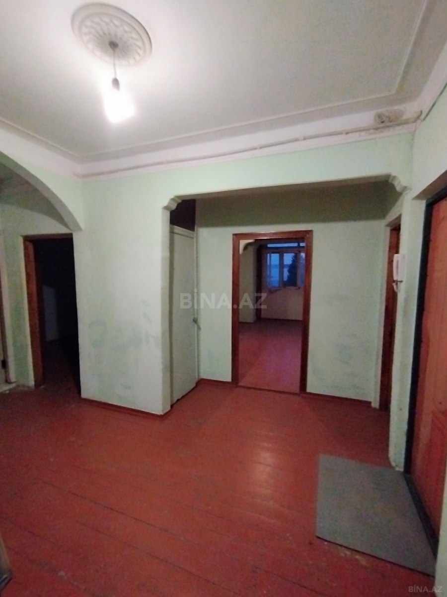 4 otaqlı Köhnə tikili, Əhmədli m., Bakı