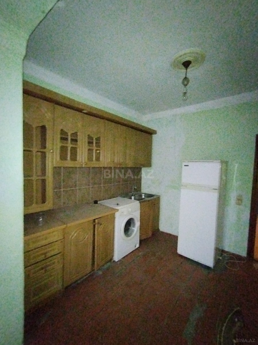 4 otaqlı Köhnə tikili, Əhmədli m., Bakı