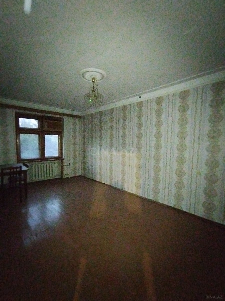 4 otaqlı Köhnə tikili, Əhmədli m., Bakı