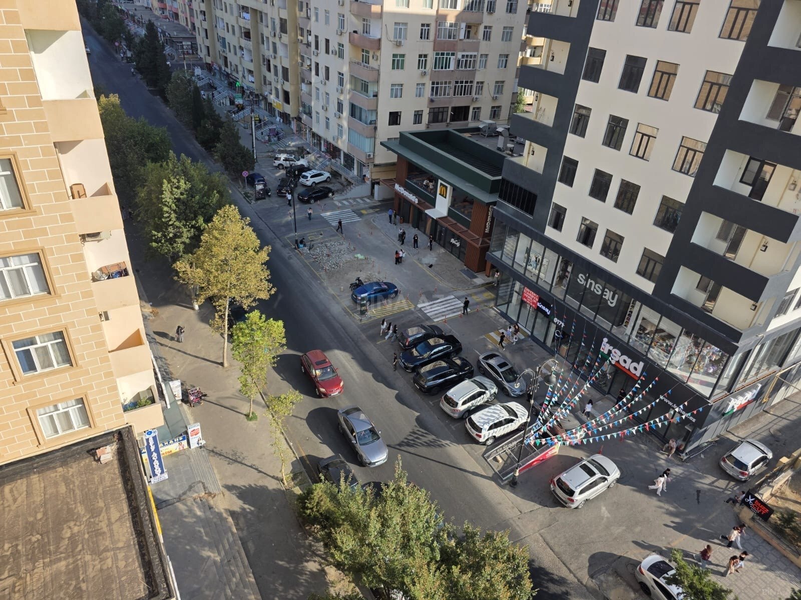 3 otaqlı Yeni tikili, Xırdalan