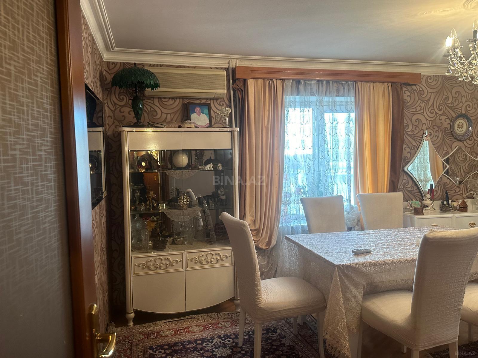 3 otaqlı Köhnə tikili, İnşaatçılar m., Bakı