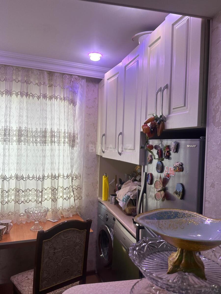 3 otaqlı Köhnə tikili, İnşaatçılar m., Bakı