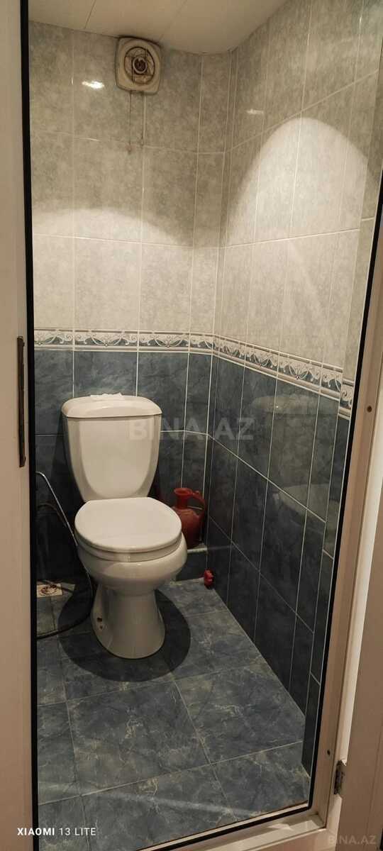 3 otaqlı Köhnə tikili, Bakıxanov q., Bakı
