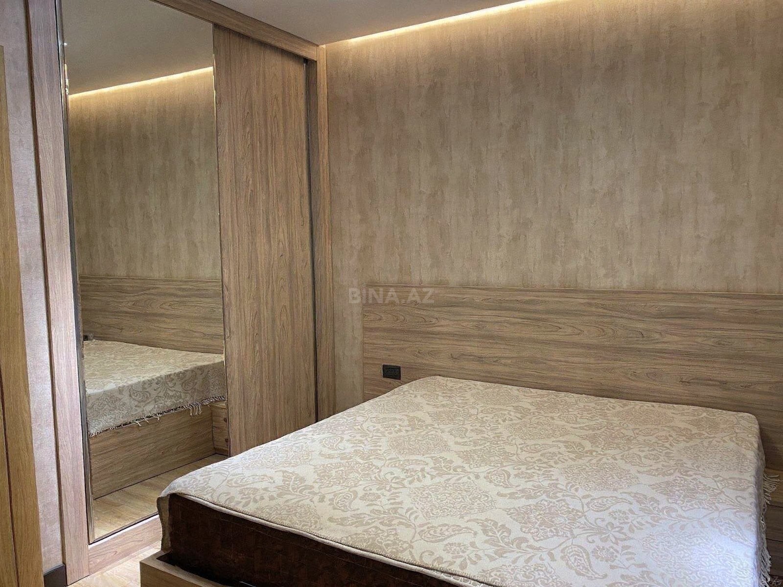 2 otaqlı Yeni tikili, 8 Noyabr m., Bakı