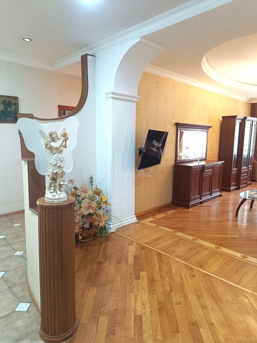 3 otaqlı Yeni tikili, Nizami m., Bakı