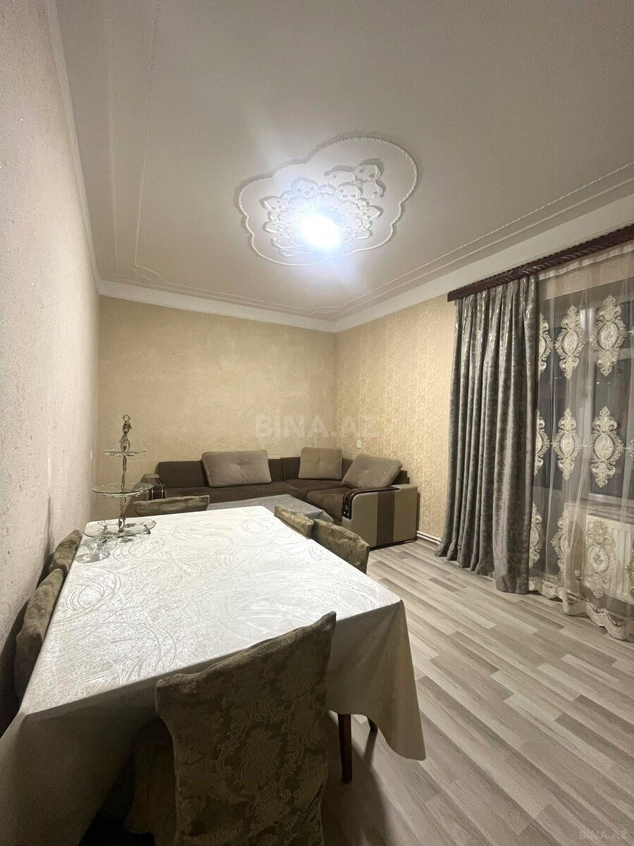 2 otaqlı Köhnə tikili, Neftçilər m., Bakı