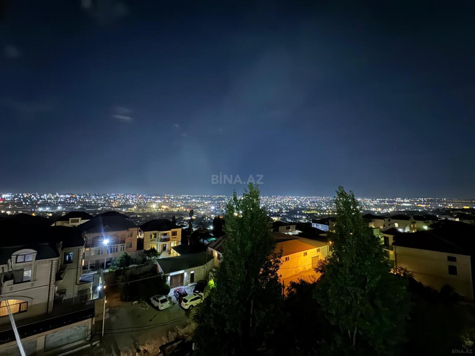 2 otaqlı Köhnə tikili, Memar Əcəmi m., Bakı