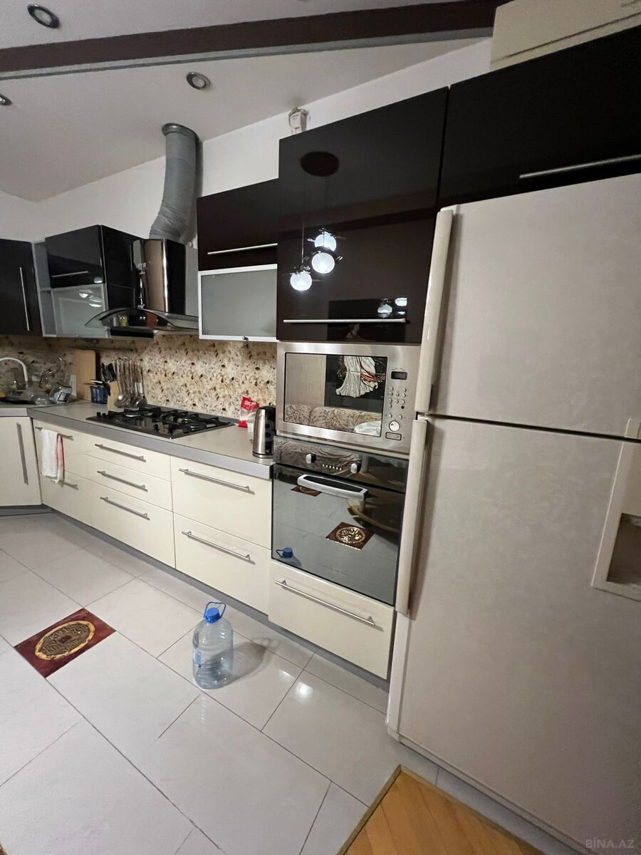 4 otaqlı Yeni tikili, Şah İsmayıl Xətai m., Bakı