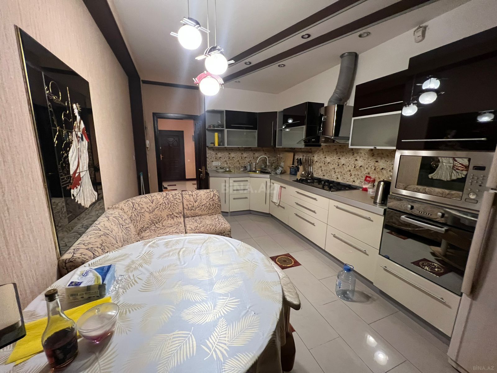 4 otaqlı Yeni tikili, Şah İsmayıl Xətai m., Bakı