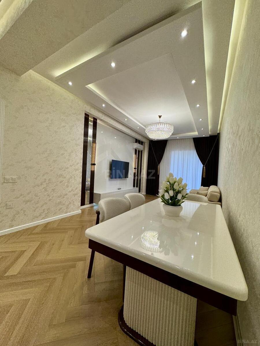 3 otaqlı Yeni tikili, Koroğlu m., Bakı