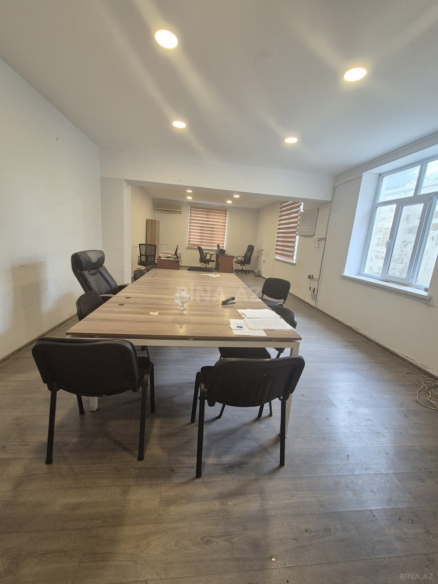 3 otaqlı Ofis, Azadlıq Prospekti m., Bakı