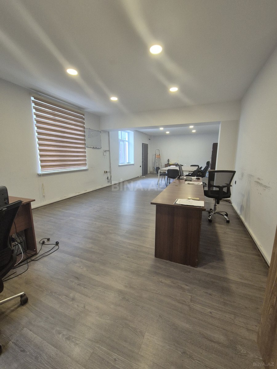 3 otaqlı Ofis, Azadlıq Prospekti m., Bakı