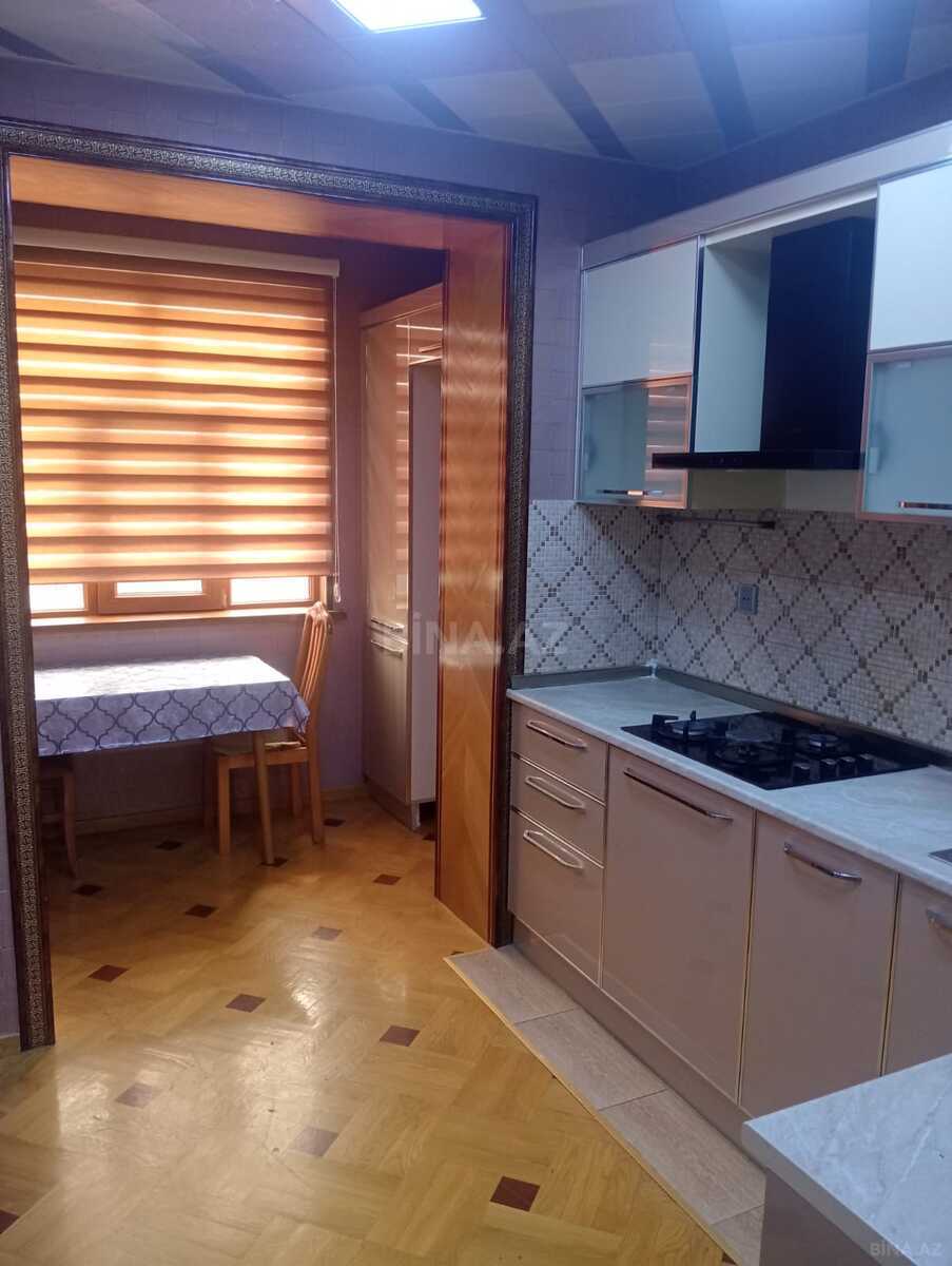 2 otaqlı Köhnə tikili, Xalqlar Dostluğu m., Bakı