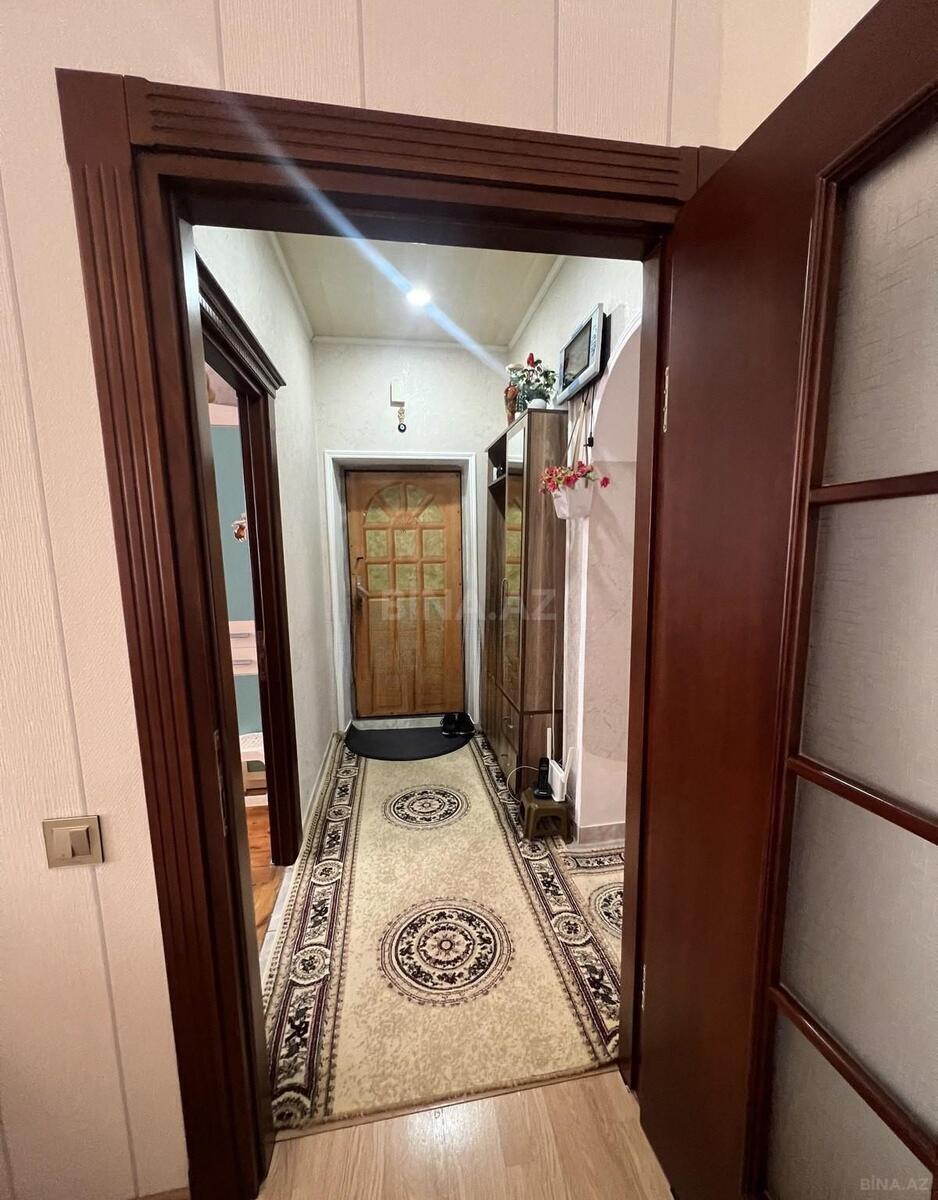 3 otaqlı Köhnə tikili, Həzi Aslanov m., Bakı