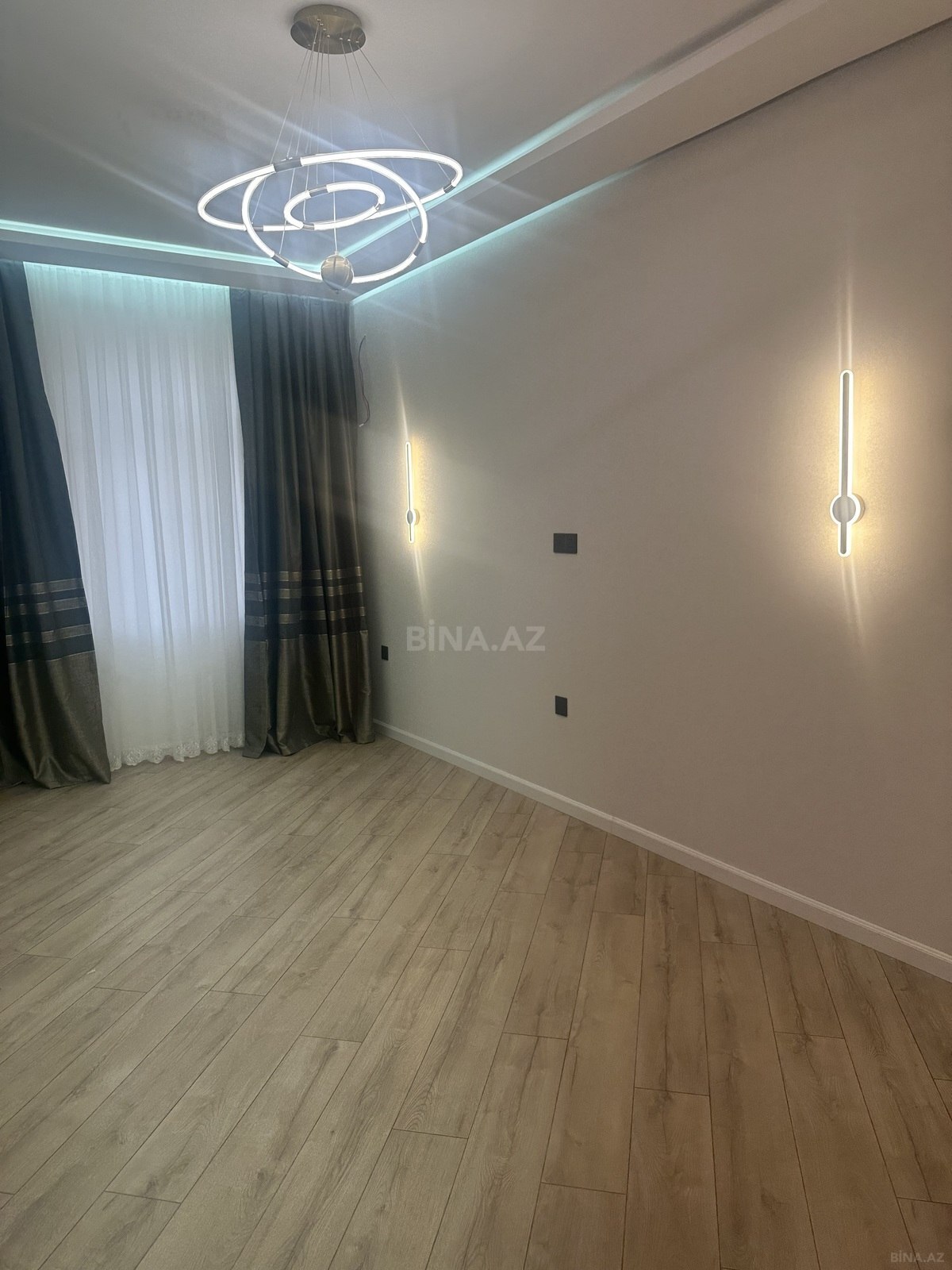 2 otaqlı Yeni tikili, Xırdalan