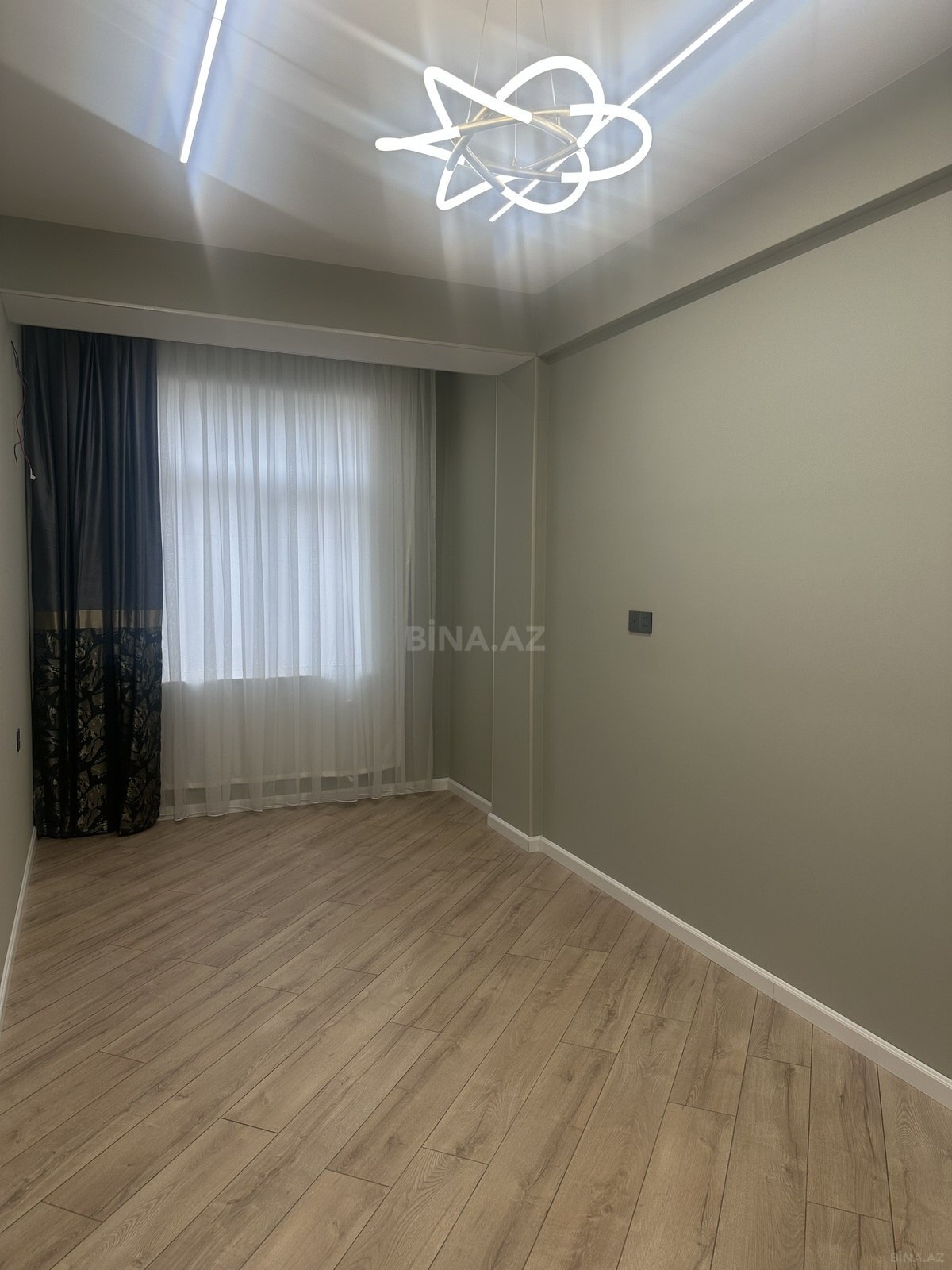 2 otaqlı Yeni tikili, Xırdalan
