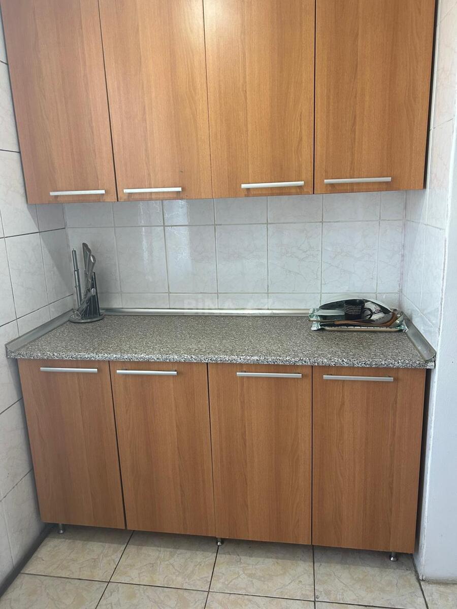 3 otaqlı Köhnə tikili, Gənclik m., Bakı