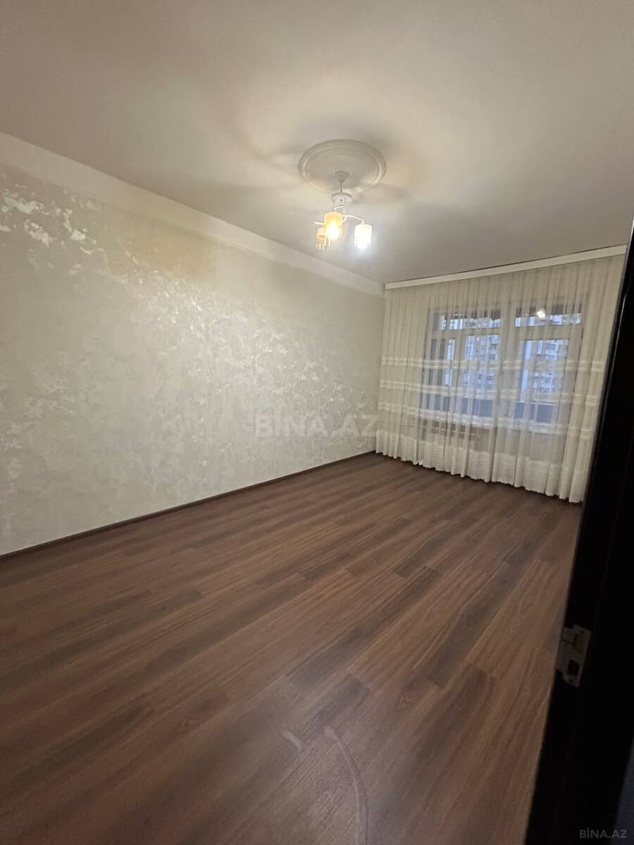 2 otaqlı Köhnə tikili, Neftçilər m., Bakı