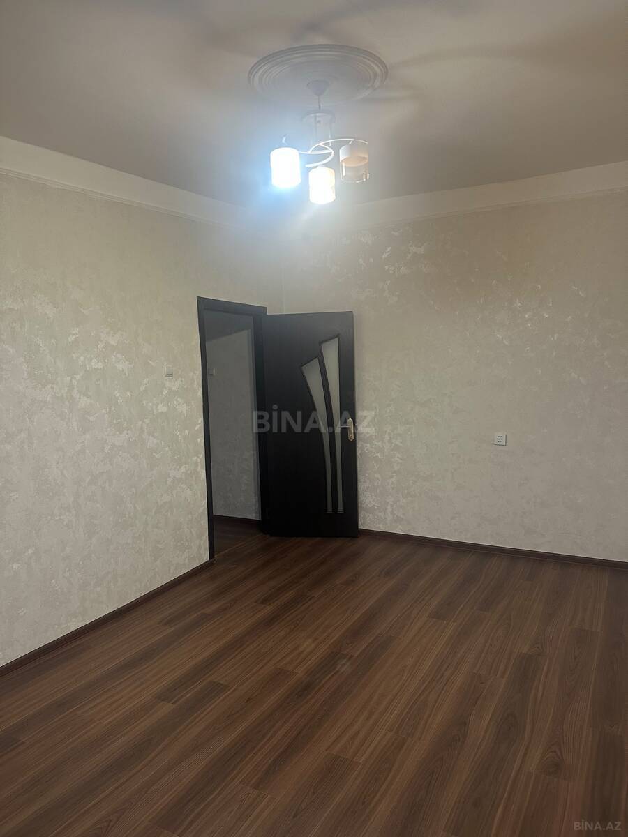 2 otaqlı Köhnə tikili, Neftçilər m., Bakı