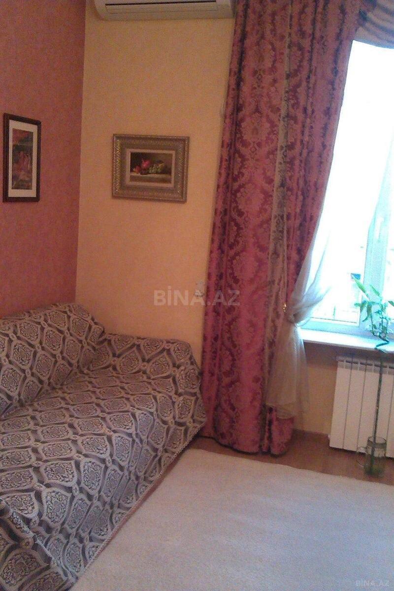 2 otaqlı Köhnə tikili, 28 May m., Bakı