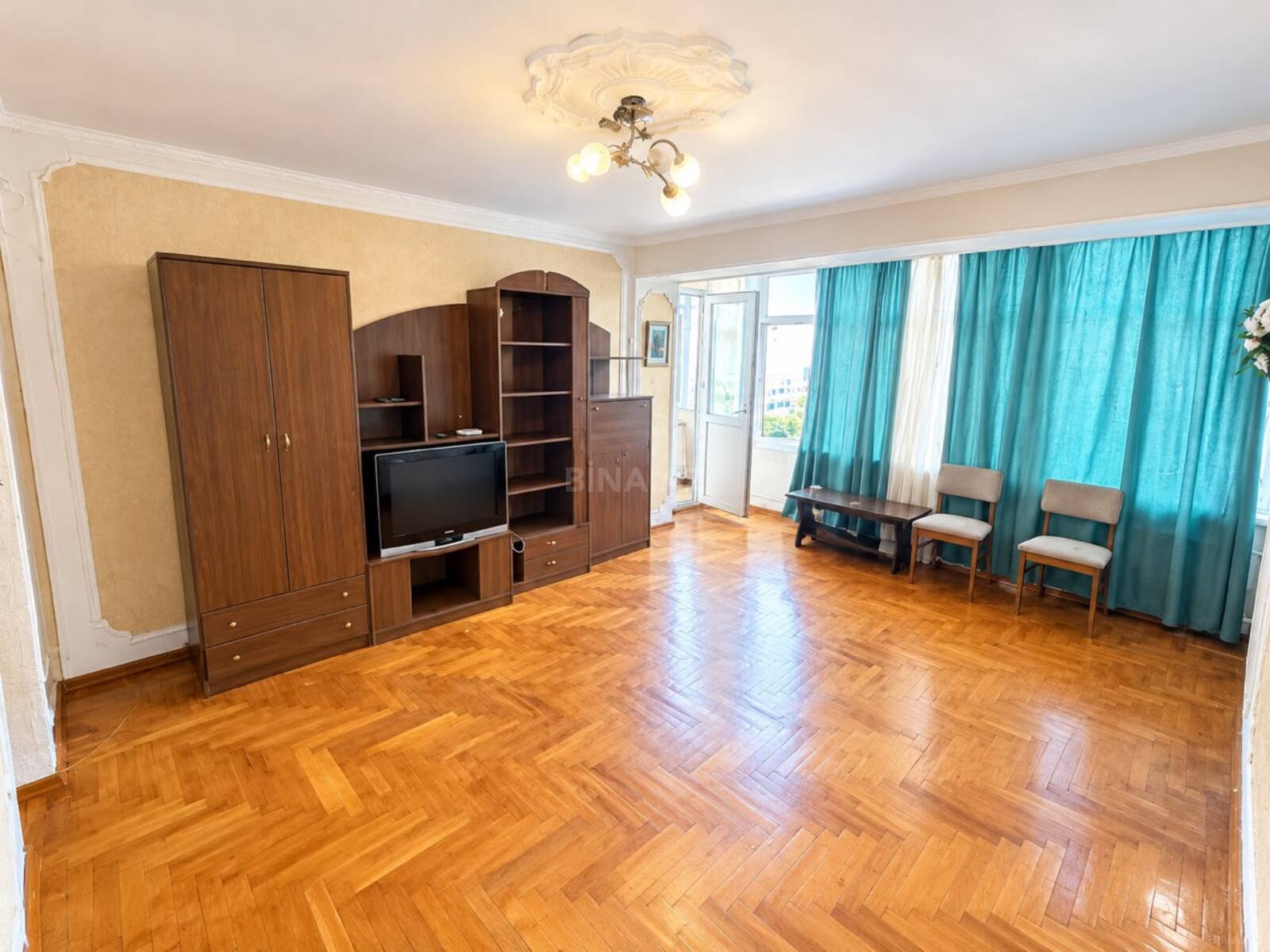 2 otaqlı Köhnə tikili, Gənclik m., Bakı