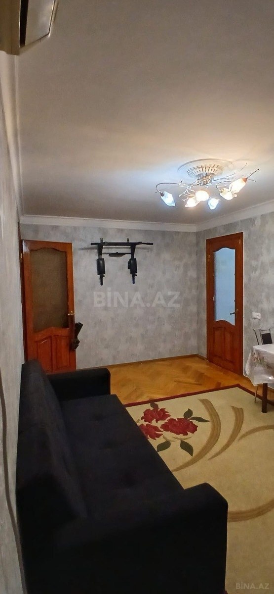 2 otaqlı Köhnə tikili, Elmlər Akademiyası m., Bakı