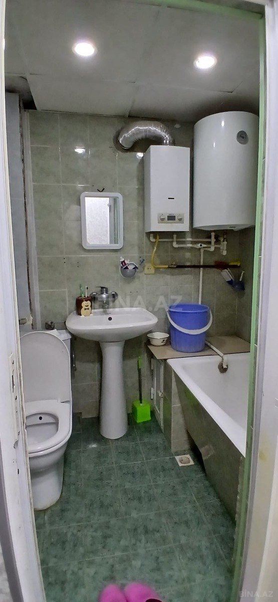 2 otaqlı Köhnə tikili, Elmlər Akademiyası m., Bakı